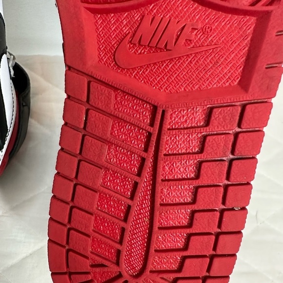 Nike Air Jordan 1 Hi FlyEase Mens Size 8.5 Sneakers White Black Red Shoes - Picture 15 of 16